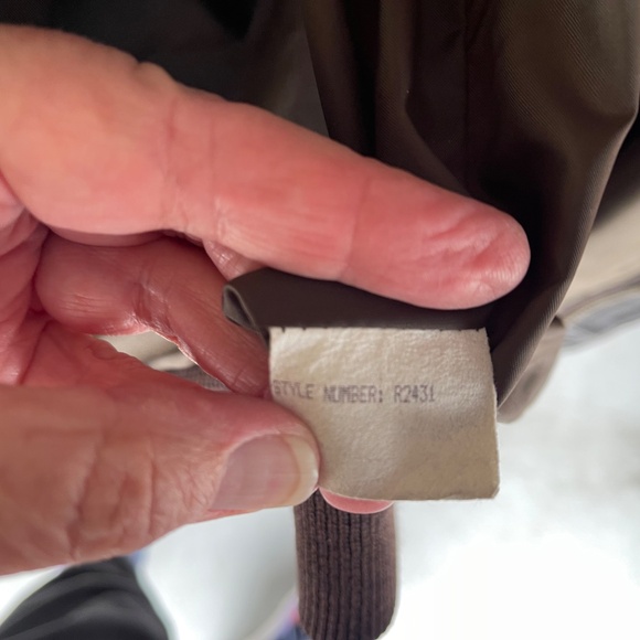 LL Bean Vintage Bomber Leather Jacket Size 42 (L) - Picture 4 of 8